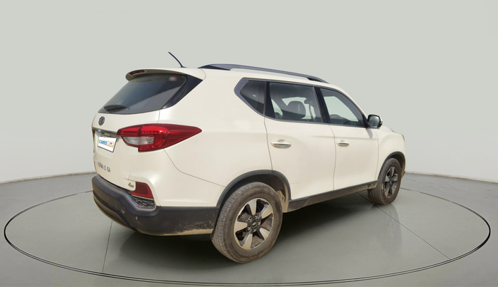 2018 Mahindra ALTURAS G4 4WD AT, Diesel, Automatic, 1,91,952 km, exterior