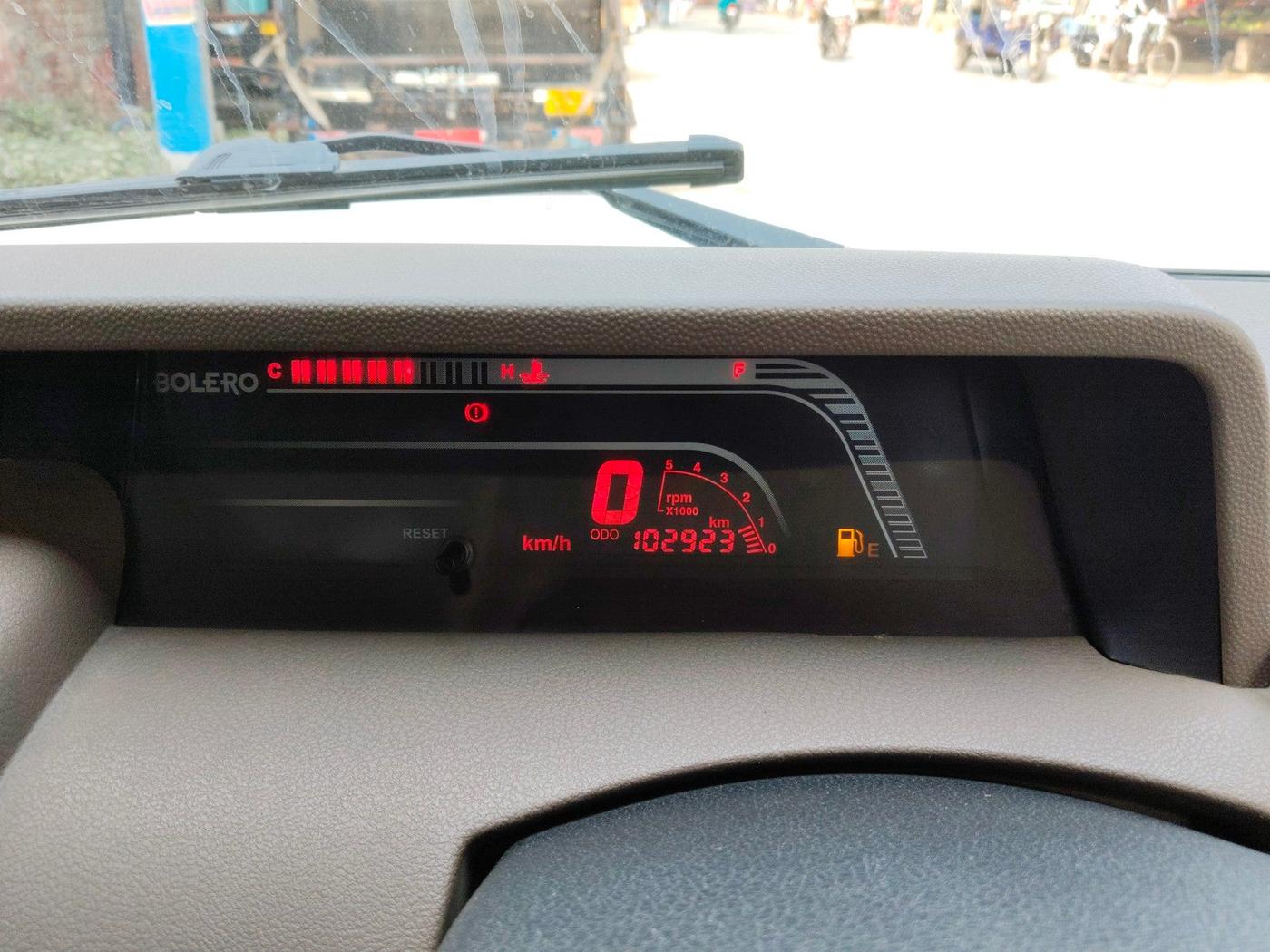 2022 Mahindra Bolero B6, Diesel, Manual, 1,02,923 km, interior