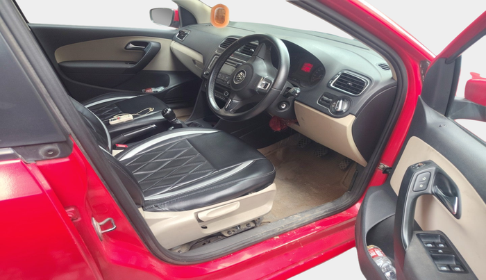 2013 Volkswagen Polo HIGHLINE DIESEL, Diesel, Manual, 27,996 km, interior