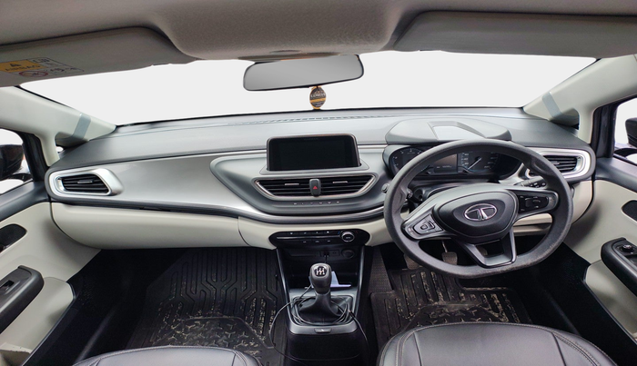 2022 Tata ALTROZ XT PETROL, Petrol, Manual, 50,300 km, interior