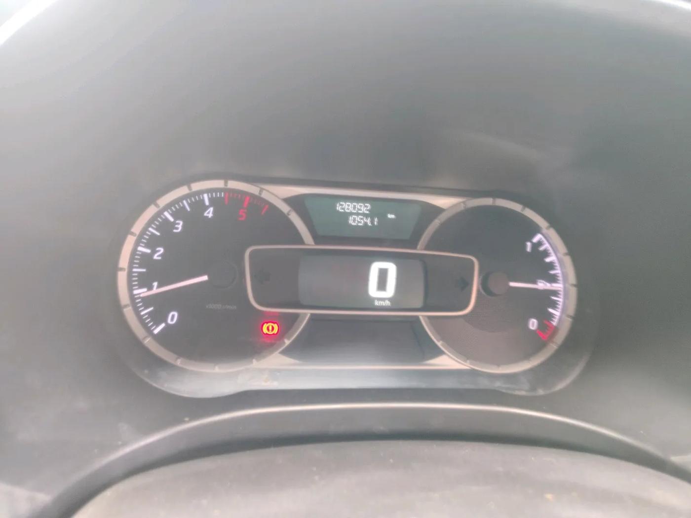 2019 Nissan Kicks XV DIESEL, Diesel, Manual, 1,28,092 km, interior