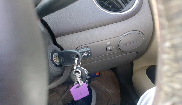 2013 Hyundai i10 MAGNA 1.2, Petrol, Manual, 1,08,974 km, interior