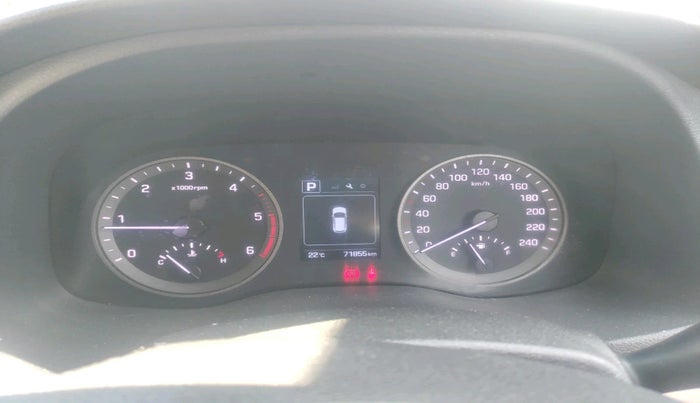 2018 Hyundai Tucson 2WD AT GL DIESEL
, Diesel, Automatic, 71,855 km, interior