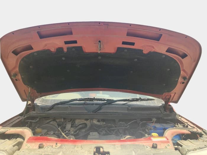 2016 Mahindra TUV300 T8, Diesel, Manual, 69,924 km, exterior