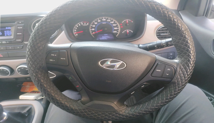 2016 Hyundai Grand i10 SPORTZ 1.2 KAPPA VTVT, Petrol, Manual, 52,865 km, interior