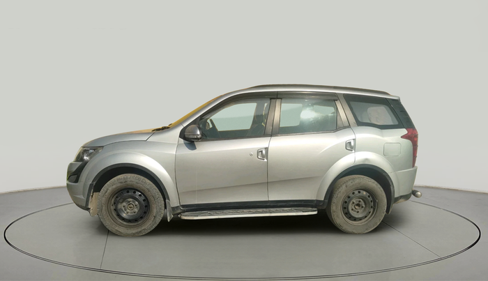 2016 Mahindra XUV500 W6, Diesel, Manual, 74,583 km, exterior