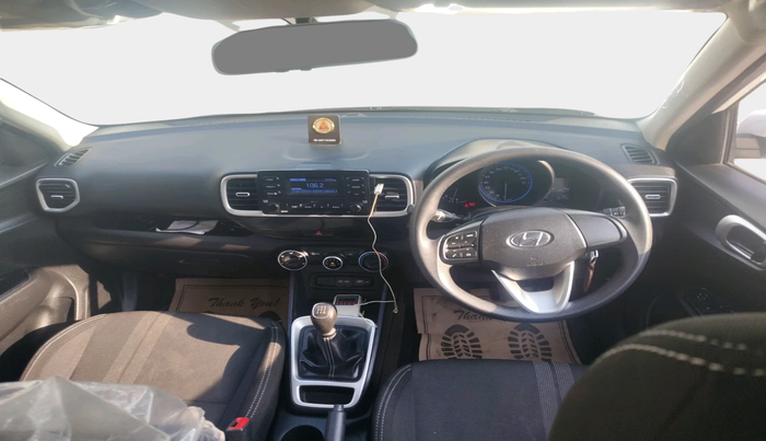 2022 Hyundai VENUE S 1.2, Petrol, Manual, 16,177 km, interior