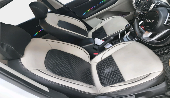 2022 KIA SONET HTX ANNIVERSARY EDITION 1.5, Diesel, Manual, 60,287 km, interior