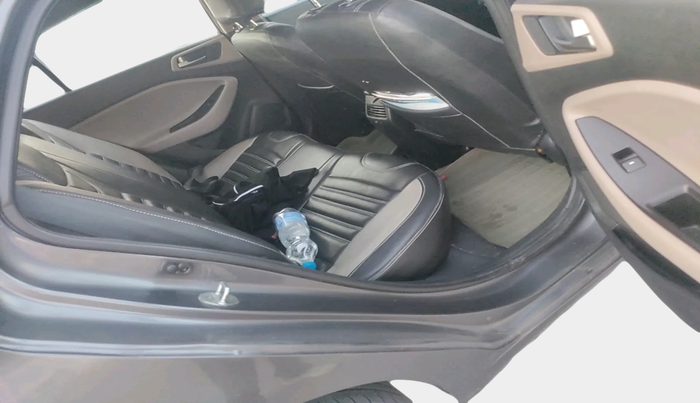 2015 Hyundai Elite i20 SPORTZ 1.2, Petrol, Manual, 2,31,957 km, interior