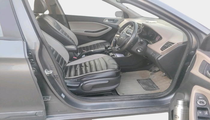 2015 Hyundai Elite i20 SPORTZ 1.2, Petrol, Manual, 2,31,957 km, interior