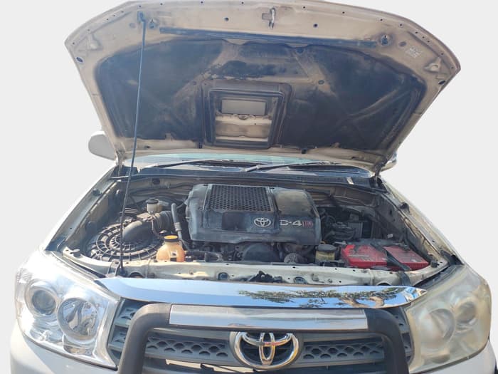 2010 Toyota Fortuner 3.0 4X4 MT, Diesel, Manual, 1,54,173 km, exterior