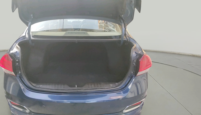 2018 Maruti Ciaz ALPHA  AT 1.5 SHVS PETROL, Petrol, Automatic, 31,630 km, exterior