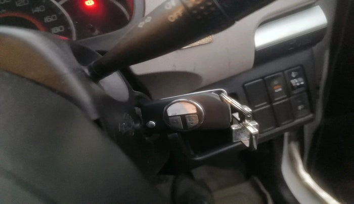 2014 Maruti Wagon R 1.0 VXI, Petrol, Manual, 88,086 km, interior