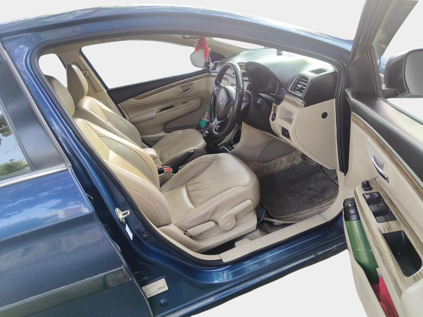 2019 Maruti Ciaz ALPHA 1.5 SHVS PETROL, Petrol, Manual, 1,05,327 km, interior