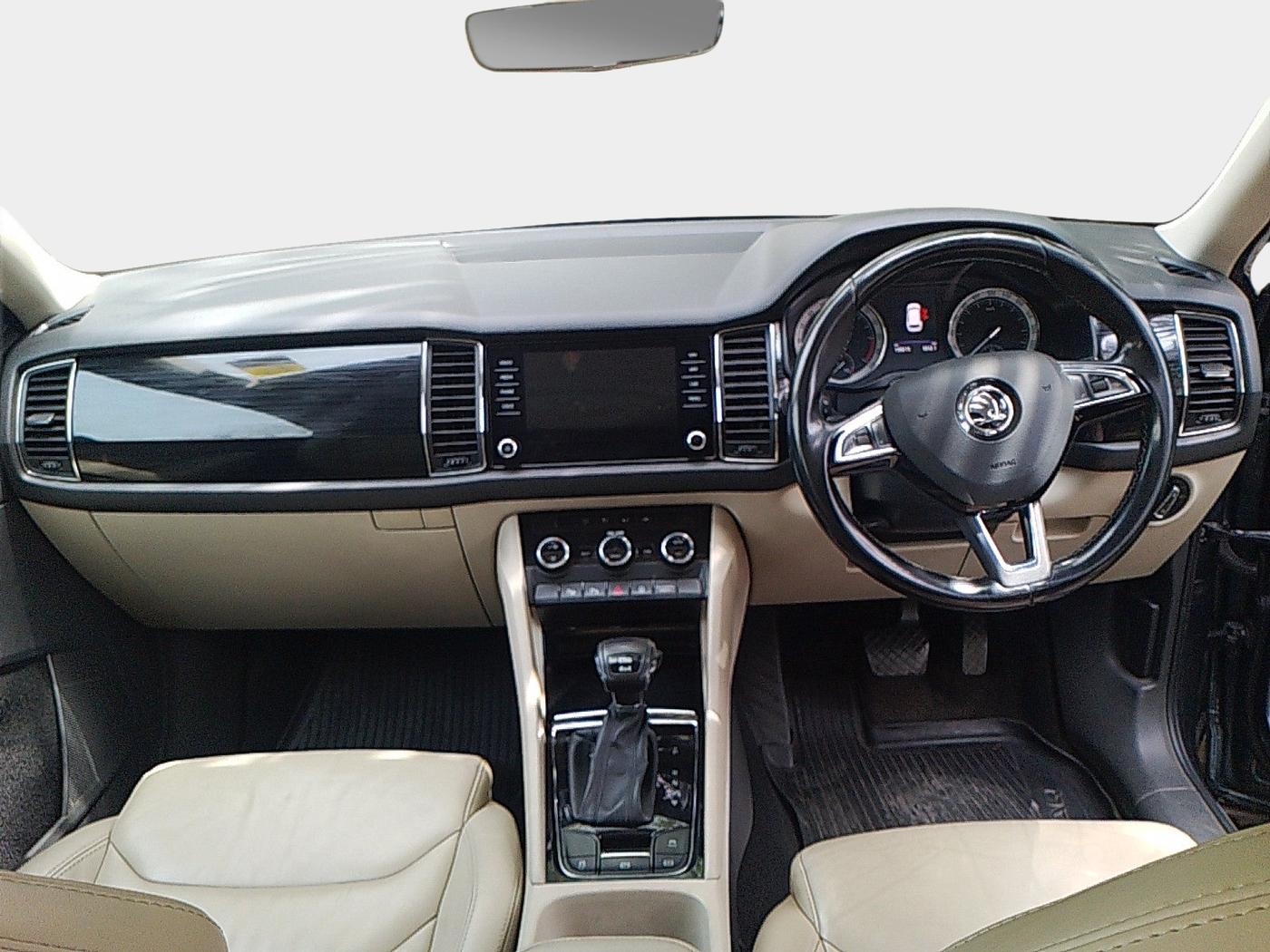 2017 Skoda Kodiaq STYLE 2.0 TDI 4X4 AT, Diesel, Automatic, 1,53,000 km, interior