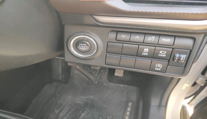 2022 Maruti BREZZA ZXI + SMART HYBRID, Petrol, Manual, 22,973 km, interior