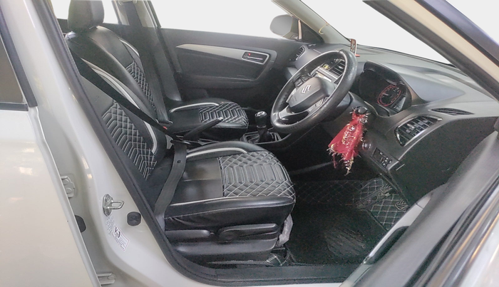 2022 Maruti Vitara Brezza ZXI, Petrol, Manual, 25,405 km, interior