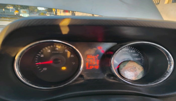 2016 Mahindra TUV300 T8, Diesel, Manual, 1,19,088 km, interior