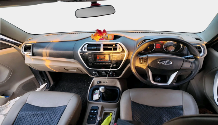2016 Mahindra TUV300 T8, Diesel, Manual, 1,19,088 km, interior