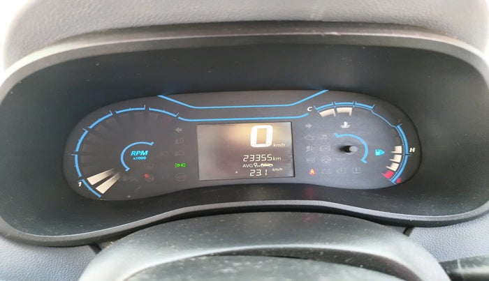 2021 Renault Kwid RXT 1.0 (O), Petrol, Manual, 23,355 km, interior