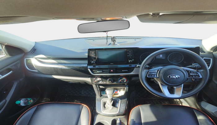 2020 KIA SELTOS HTK PLUS AT 1.5 DIESEL, Diesel, Automatic, 1,16,387 km, interior
