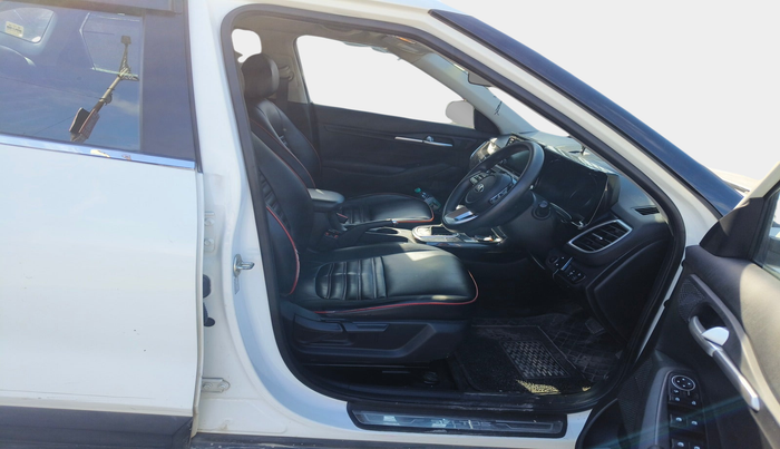 2020 KIA SELTOS HTK PLUS AT 1.5 DIESEL, Diesel, Automatic, 1,16,387 km, interior