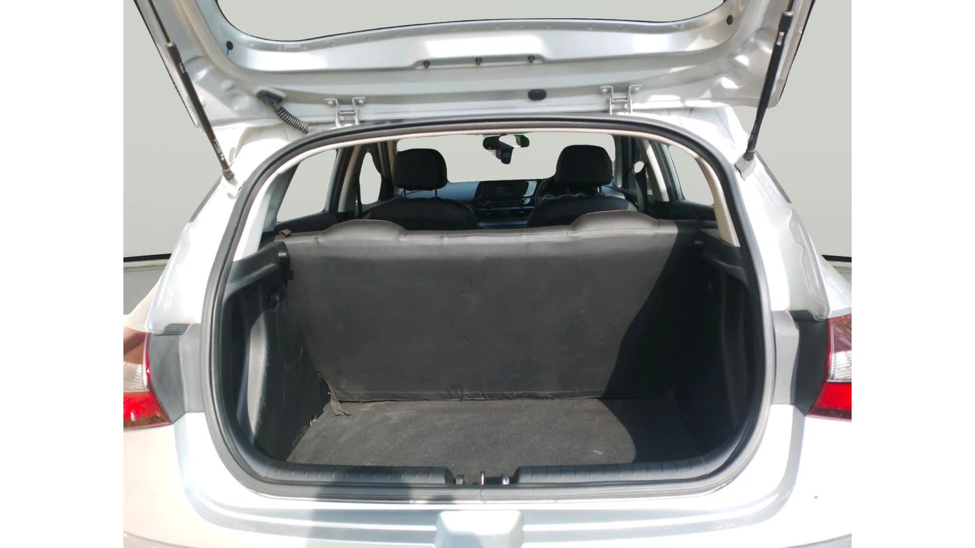 2022 Hyundai NEW I20 MAGNA 1.2 MT, Petrol, Manual, 12,006 km, exterior