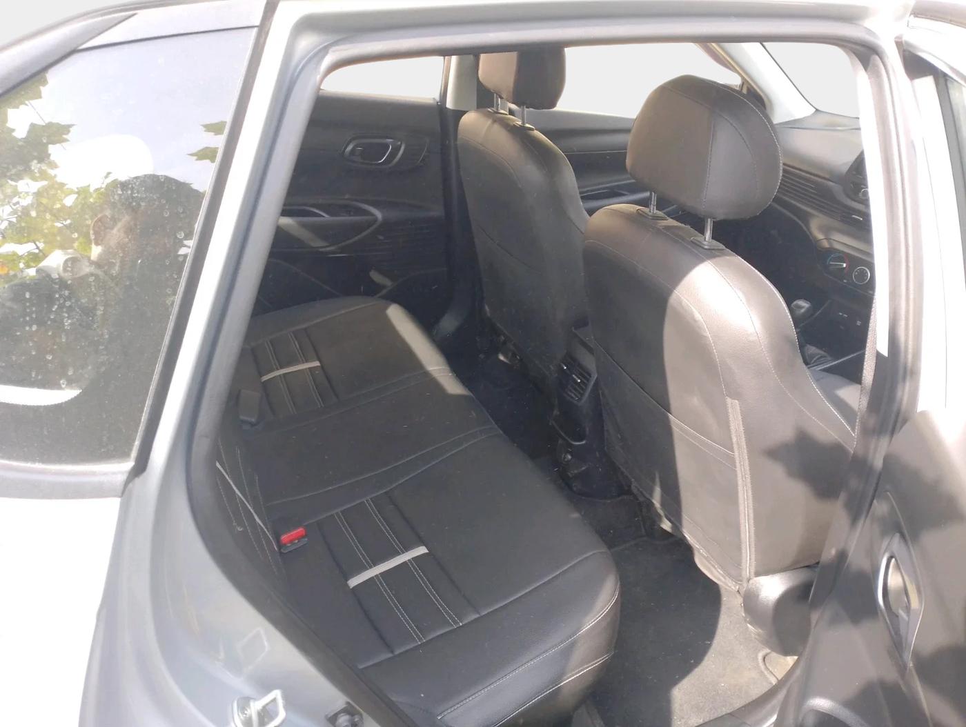 2022 Hyundai NEW I20 MAGNA 1.2 MT, Petrol, Manual, 12,006 km, interior