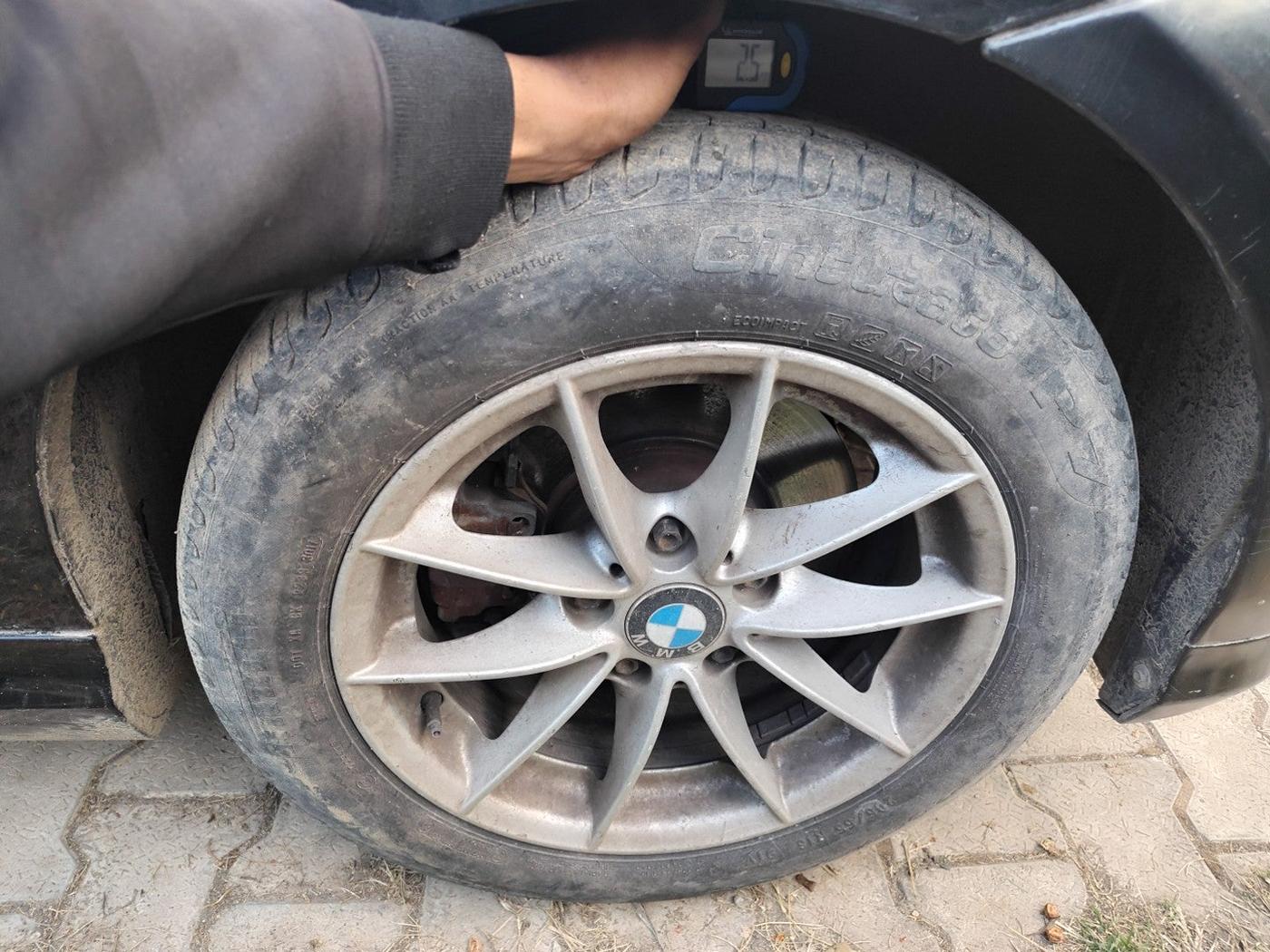 2011 BMW 3 Series 320d, Diesel, Automatic, 96,382 km, tyre