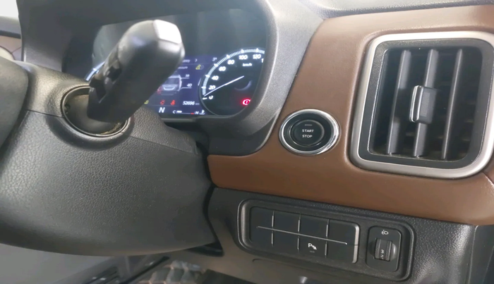 2022 Mahindra SCORPIO-N Z8 L DIESEL MT 4WD 7 STR, Diesel, Manual, 52,696 km, interior