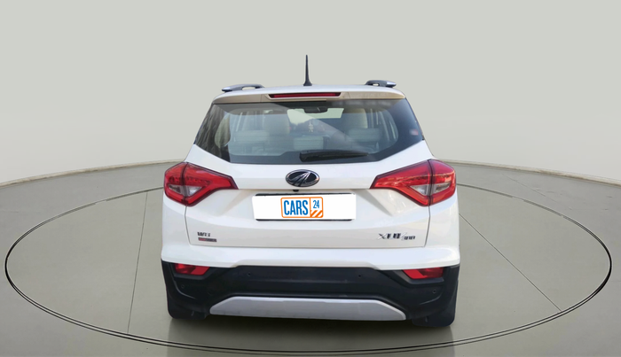 2020 Mahindra XUV300 W8 (O) 1.5 DIESEL AMT, Diesel, Automatic, 34,684 km, exterior
