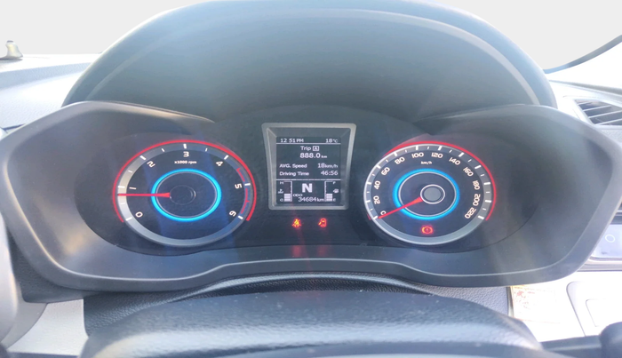 2020 Mahindra XUV300 W8 (O) 1.5 DIESEL AMT, Diesel, Automatic, 34,684 km, interior