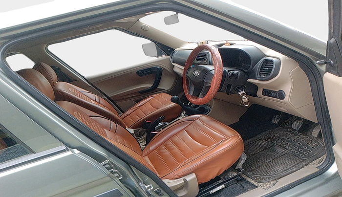 2022 Mahindra BOLERO NEO N 4, Diesel, Manual, 37,714 km, interior