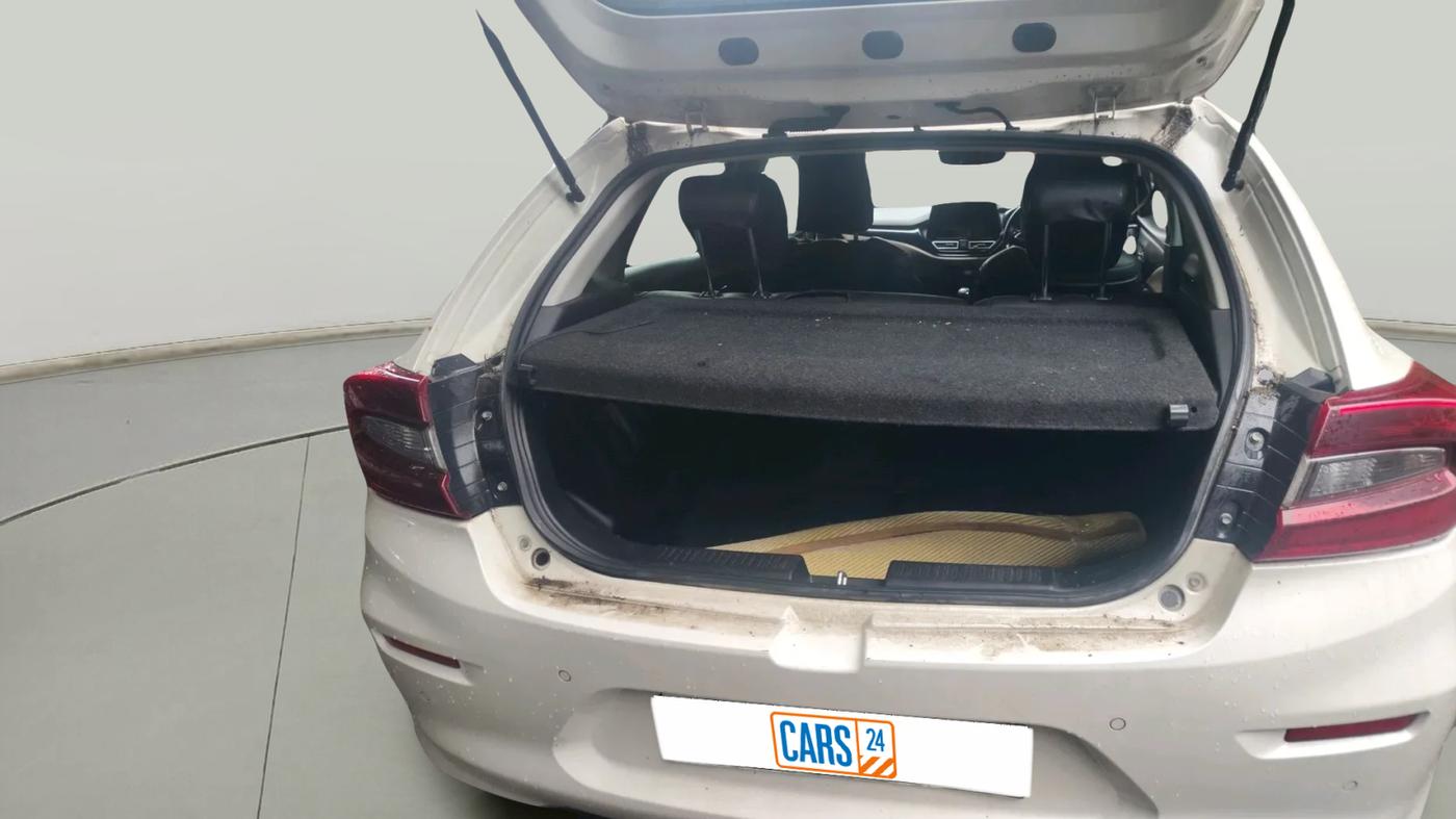 2022 Toyota Glanza V, Petrol, Manual, 35,800 km, exterior