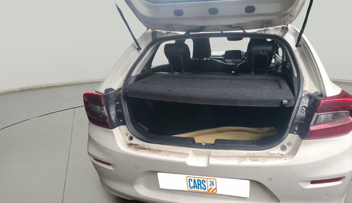 2022 Toyota Glanza V, Petrol, Manual, 35,800 km, exterior