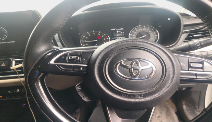 2022 Toyota Glanza V, Petrol, Manual, 35,800 km, interior