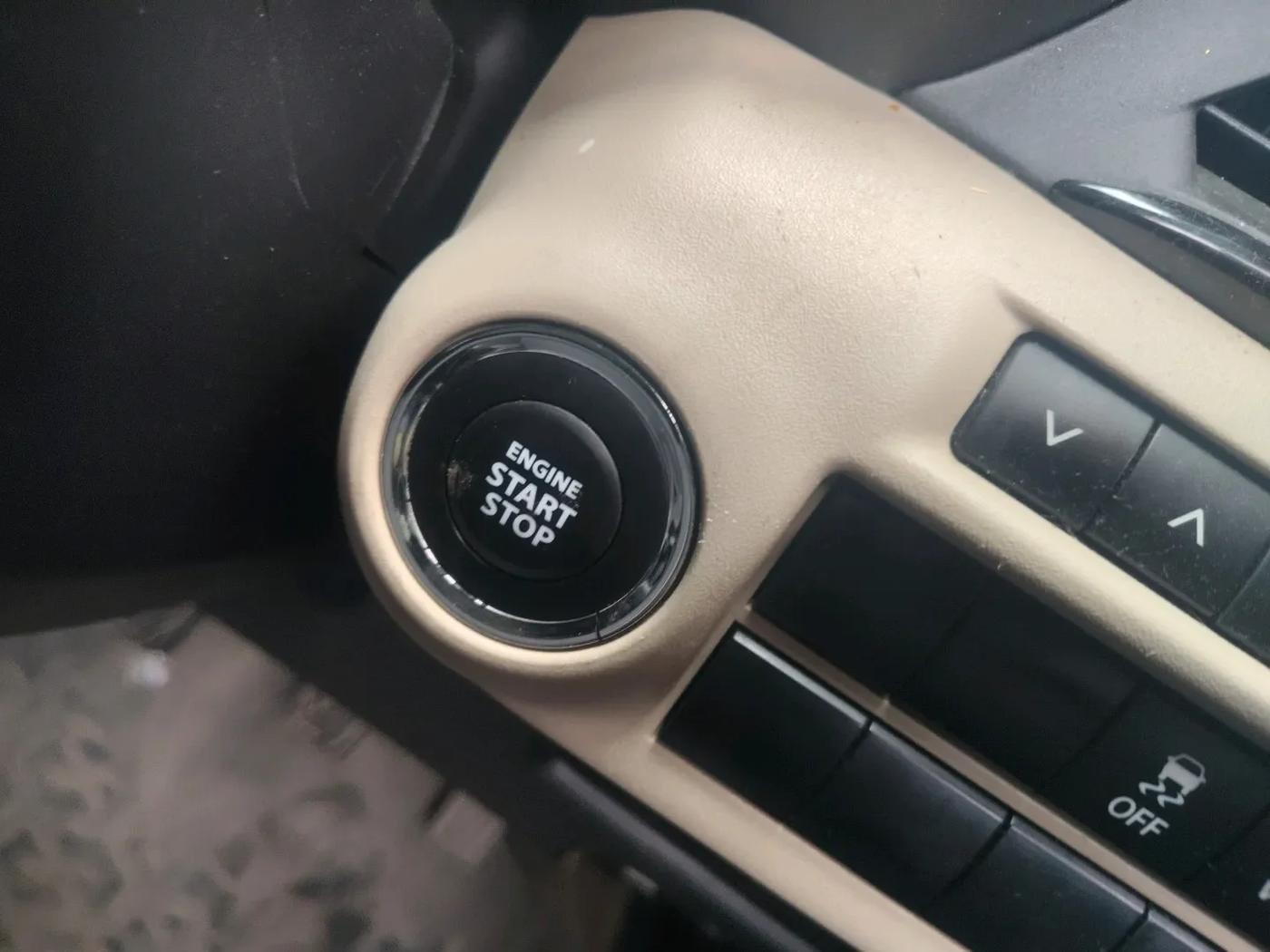 2022 Toyota Glanza V, Petrol, Manual, 35,800 km, interior