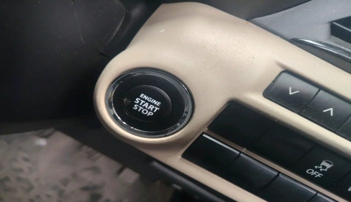 2022 Toyota Glanza V, Petrol, Manual, 35,800 km, interior