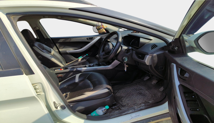 2022 Tata NEXON XM SUNROOF DIESEL, Diesel, Manual, 65,119 km, interior