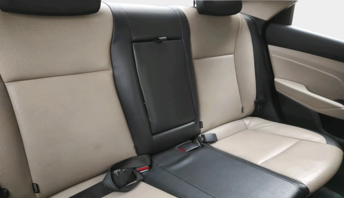 2018 Hyundai Verna 1.6 SX (O) CRDI MT, Diesel, Manual, 78,112 km, interior