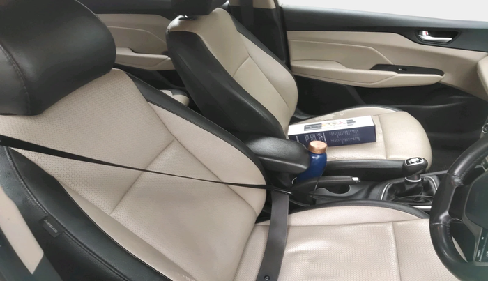 2018 Hyundai Verna 1.6 SX (O) CRDI MT, Diesel, Manual, 78,112 km, interior