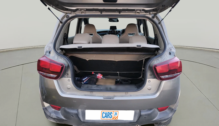 2016 Mahindra Kuv100 K8 D 6 STR, Diesel, Manual, 2,17,937 km, exterior