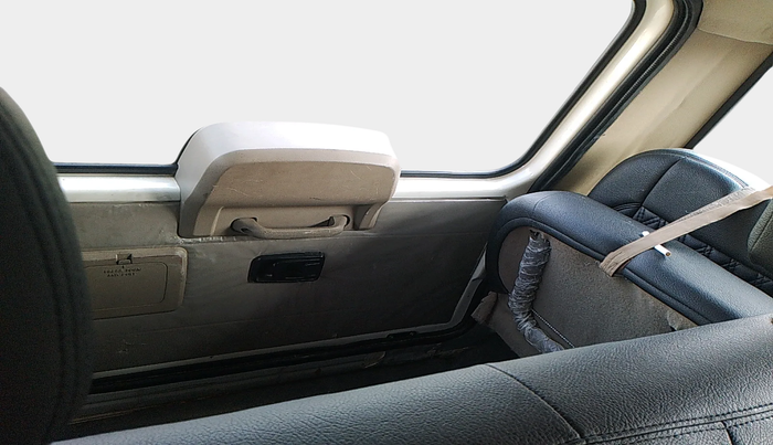 2021 Mahindra Bolero B6 (O), Diesel, Manual, 36,764 km, interior