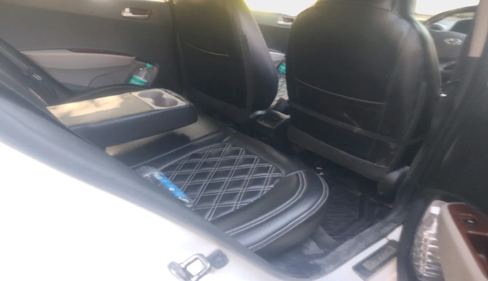 2014 Hyundai Xcent SX 1.2, Petrol, Manual, 1,15,406 km, interior