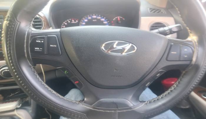 2014 Hyundai Xcent SX 1.2, Petrol, Manual, 1,15,406 km, interior