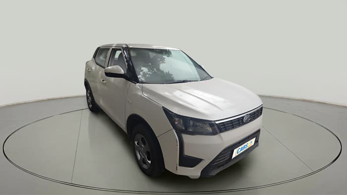 2019 Mahindra XUV300 W4 1.2 PETROL, Petrol, Manual, 60,434 km, exterior