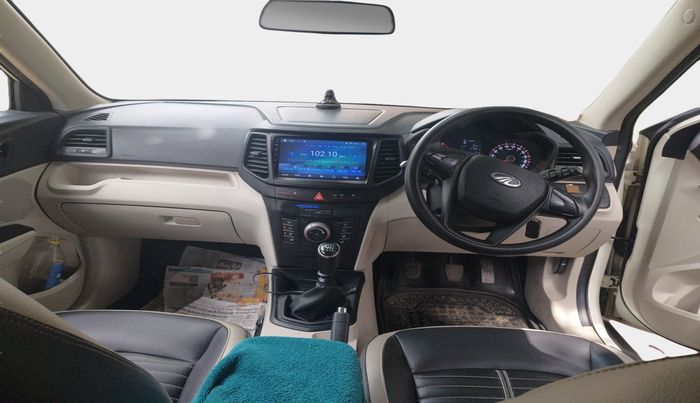 2019 Mahindra XUV300 W4 1.2 PETROL, Petrol, Manual, 60,434 km, interior