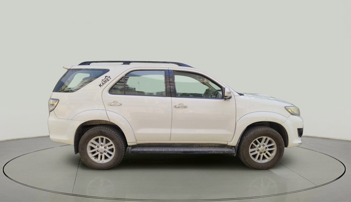 2014 Toyota Fortuner 3.0 4X2 AT, Diesel, Automatic, 91,768 km, exterior