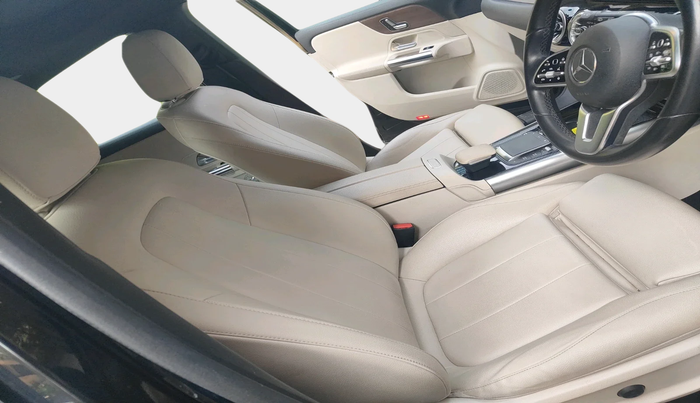 2021 Mercedes Benz GLA Class 200, Petrol, Automatic, 43,010 km, interior