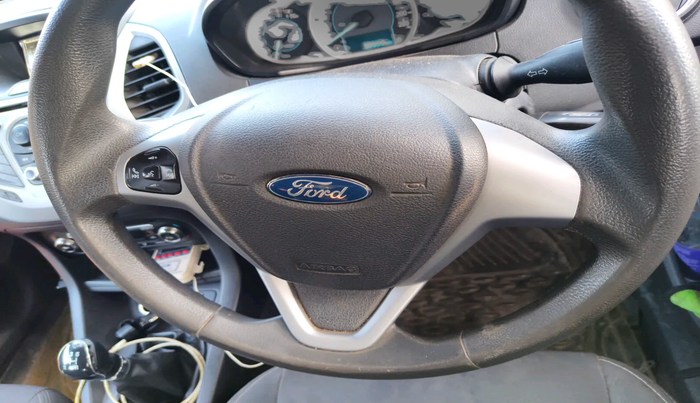 2016 Ford New Figo TITANIUM PLUS 1.2 PETROL, Petrol, Manual, 98,503 km, interior